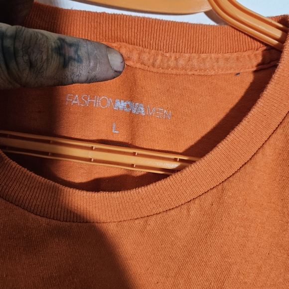 3FOR30 Fashion nova pin up tee - Picture 5 of 5